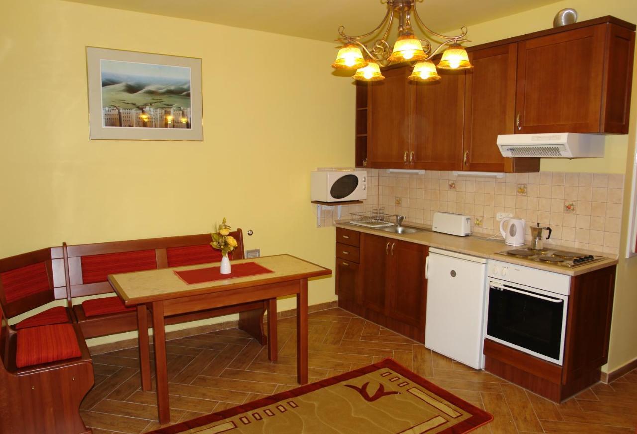 Holdlux Apartmanok Шарвар Екстер'єр фото