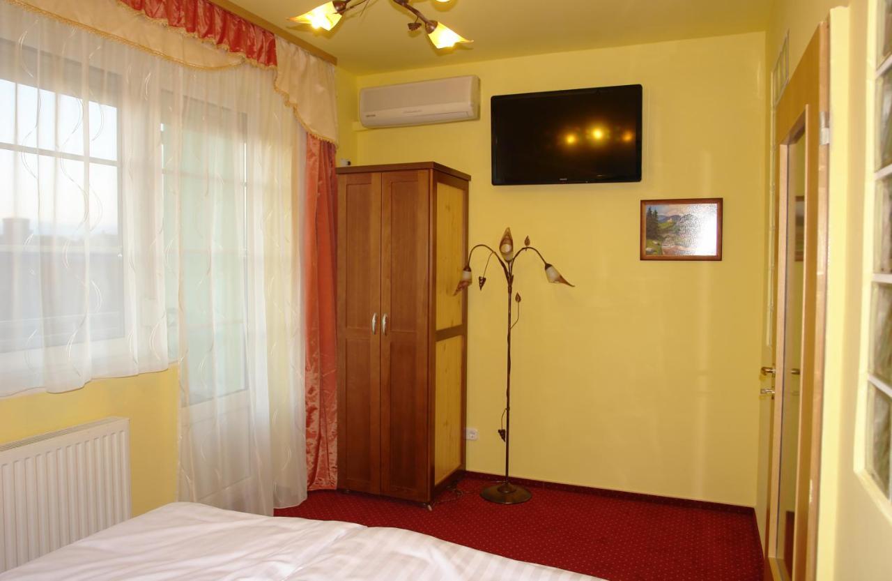Holdlux Apartmanok Шарвар Екстер'єр фото
